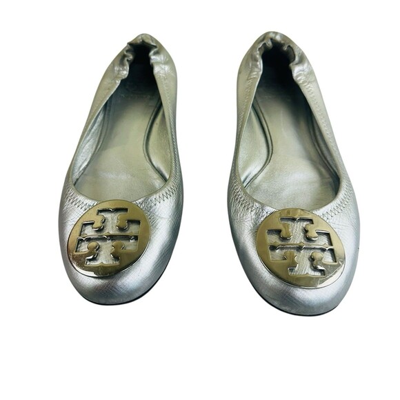 Tory Burch Women's Flats w/ Silver Buckle Size 9 - Picture 1 of 6